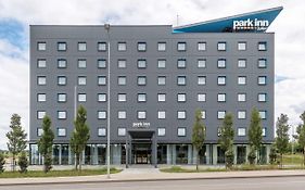 Park Inn By Radisson Airport Hotel & Conference Centre